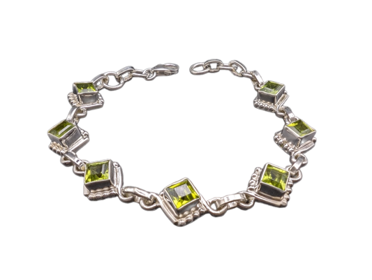 Bracelet en argent et péridot Trésors de femme