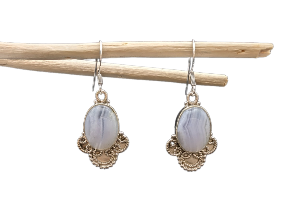 Boucles d'oreilles en argent et agate dentelle bleue Trésors de femme